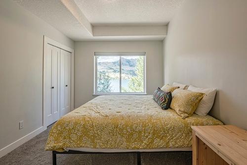 13980 Ponderosa Way, Coldstream, BC - Indoor Photo Showing Bedroom