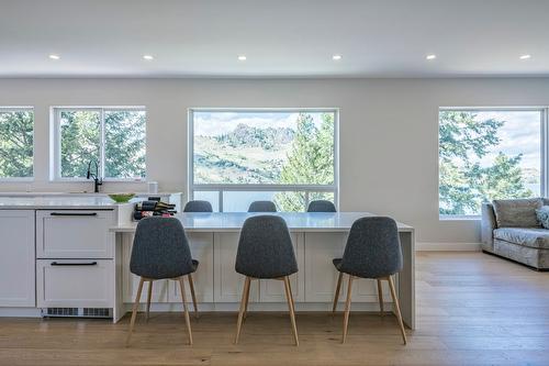 13980 Ponderosa Way, Coldstream, BC - Indoor