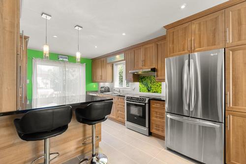 Kitchen - 7125 Rue Marie-Boucher, Trois-Rivières, QC - Indoor Photo Showing Kitchen With Upgraded Kitchen