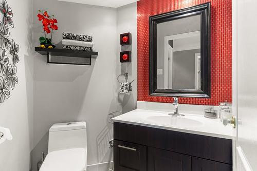Powder room - 7125 Rue Marie-Boucher, Trois-Rivières, QC - Indoor Photo Showing Bathroom