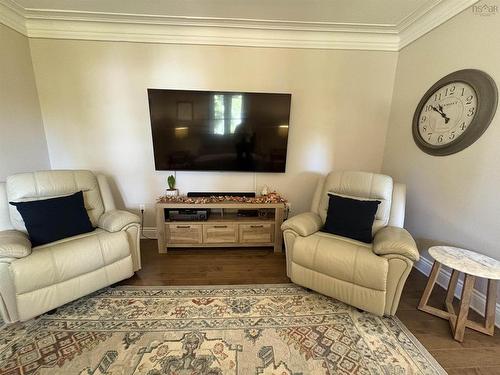 21 Oak Street, Pictou, NS 