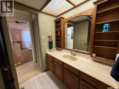 8 275 Alpine Crescent, Swift Current, SK - Indoor Photo Showing Bathroom