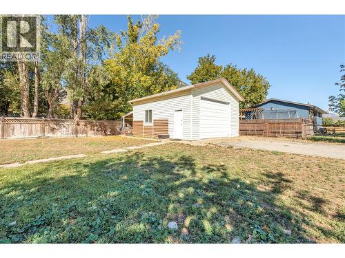 714 2Nd Avenue, Keremeos, BC - Outdoor