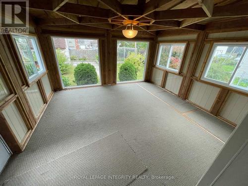 469 Guy Street, Ottawa, ON - Indoor Photo Showing Other Room