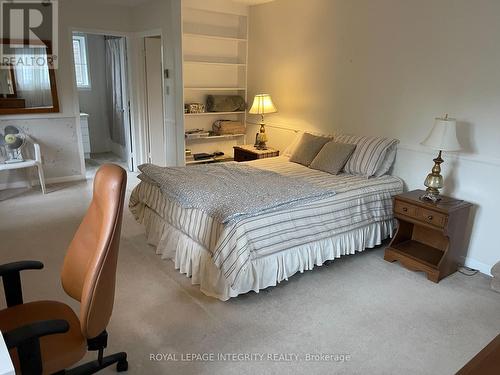 465 Guy Street, Ottawa, ON - Indoor Photo Showing Bedroom