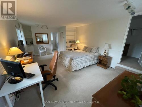 465 Guy Street, Ottawa, ON - Indoor Photo Showing Bedroom