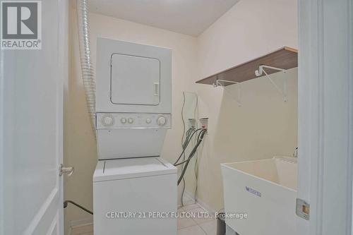 48 Cheetah Crescent, Toronto, ON - Indoor Photo Showing Laundry Room