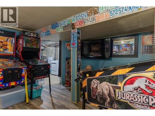 936 Thackeray Street, Warfield, BC - Indoor