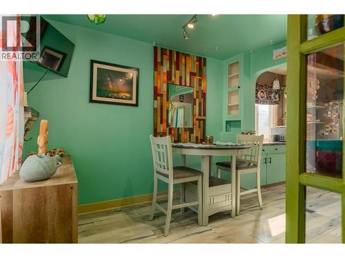 936 Thackeray Street, Warfield, BC - Indoor