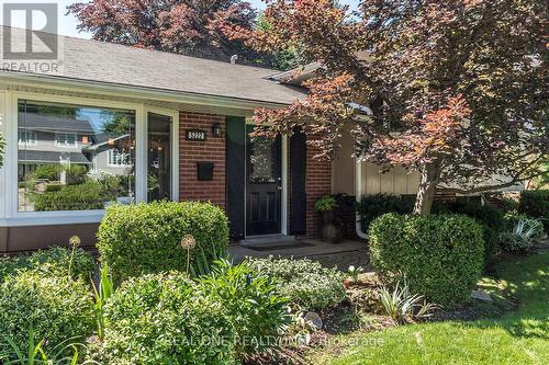 5222 Bromley Road, Burlington, ON - Outdoor