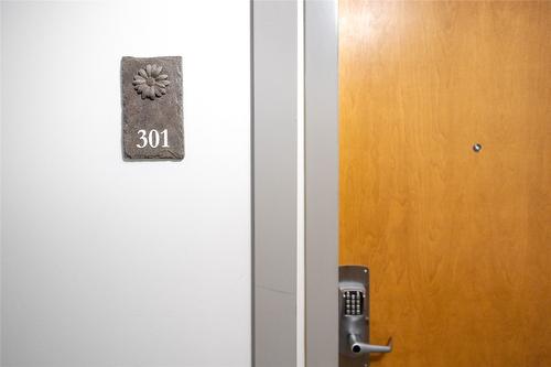 301-4205 Gellatly Road, West Kelowna, BC - Indoor Photo Showing Other Room