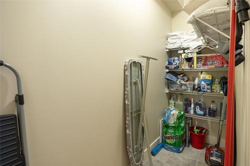 301-4205 Gellatly Road, West Kelowna, BC - Indoor