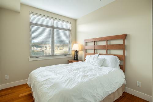 301-4205 Gellatly Road, West Kelowna, BC - Indoor Photo Showing Bedroom