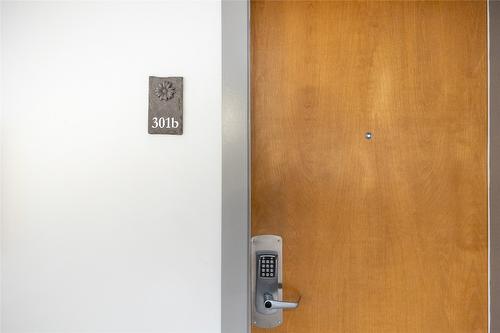 301-4205 Gellatly Road, West Kelowna, BC - Indoor Photo Showing Other Room