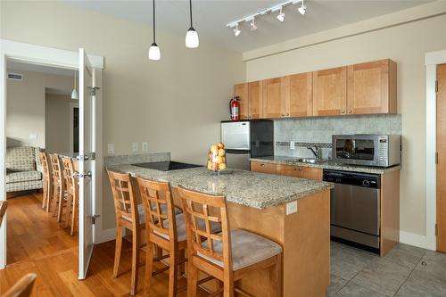 301-4205 Gellatly Road, West Kelowna, BC - Indoor Photo Showing Other Room