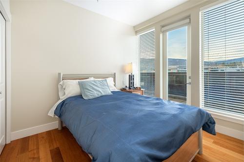301-4205 Gellatly Road, West Kelowna, BC - Indoor Photo Showing Bedroom