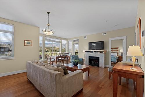 301-4205 Gellatly Road, West Kelowna, BC - Indoor Photo Showing Living Room With Fireplace