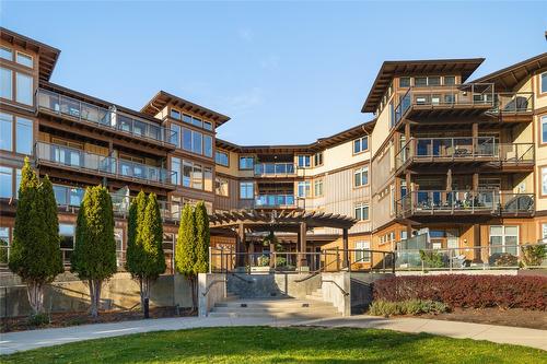 301-4205 Gellatly Road, West Kelowna, BC - Outdoor