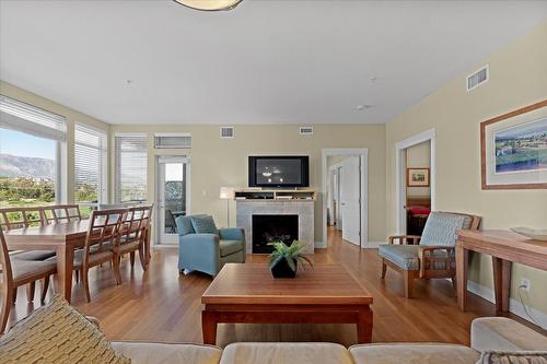 301-4205 Gellatly Road, West Kelowna, BC - Indoor