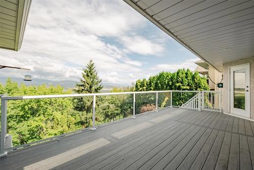 1180 Ray Road, Kelowna, BC - Outdoor With Exterior