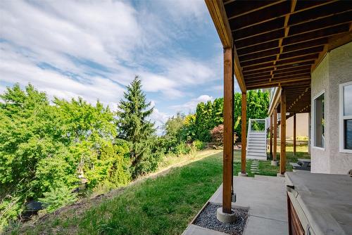 1180 Ray Road, Kelowna, BC - Outdoor