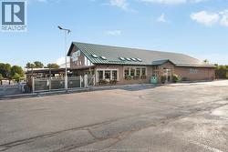 585 SEACLIFF DRIVE  Kingsville, ON N9Y 2K6