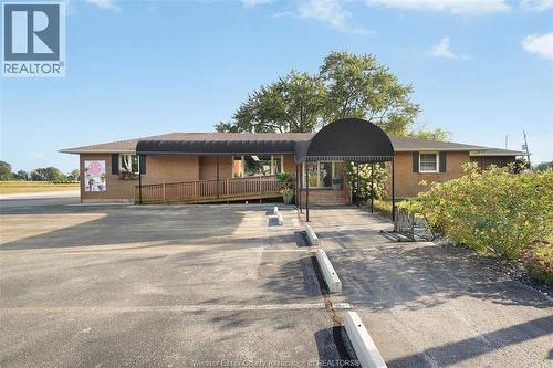 585 Seacliff Drive, Kingsville, ON 