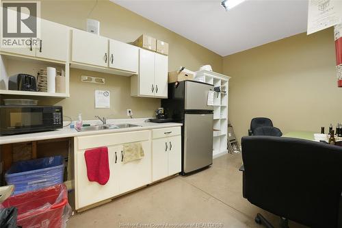 585 Seacliff Drive, Kingsville, ON 