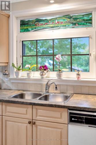 3 Pinewood Crescent, Kawartha Lakes (Pontypool), ON - Indoor Photo Showing Kitchen With Double Sink