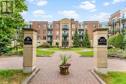 120 - 205 BOLTON STREET  Ottawa, ON K1N 1K7