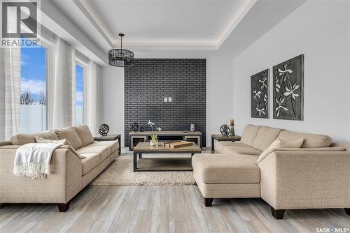 428 Woolf Bend, Saskatoon, SK - Indoor Photo Showing Living Room