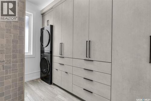 428 Woolf Bend, Saskatoon, SK - Indoor Photo Showing Laundry Room