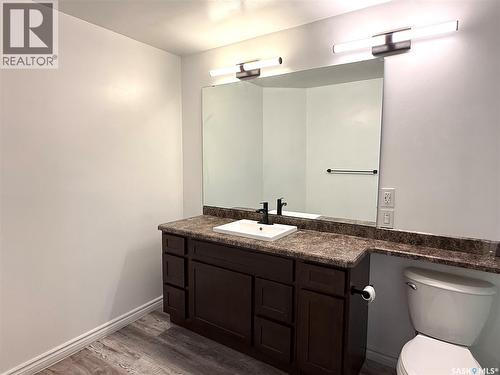 6925 Maple Ridge Drive, Regina, SK - Indoor Photo Showing Bathroom