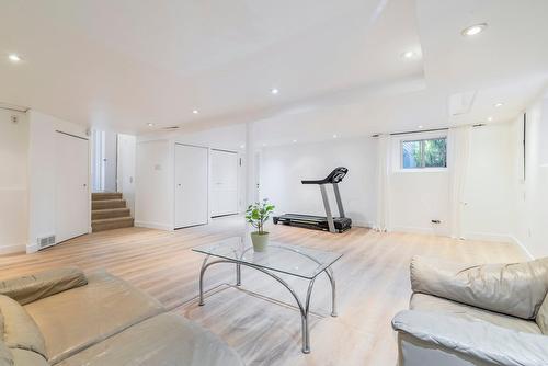 Family room - 53 Rue Chartres, Dollard-Des-Ormeaux, QC - Indoor