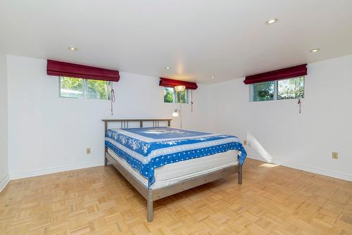 Bedroom - 53 Rue Chartres, Dollard-Des-Ormeaux, QC - Indoor Photo Showing Bedroom