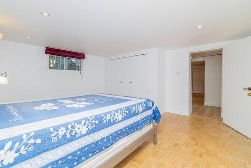 Bedroom - 53 Rue Chartres, Dollard-Des-Ormeaux, QC - Indoor Photo Showing Bedroom