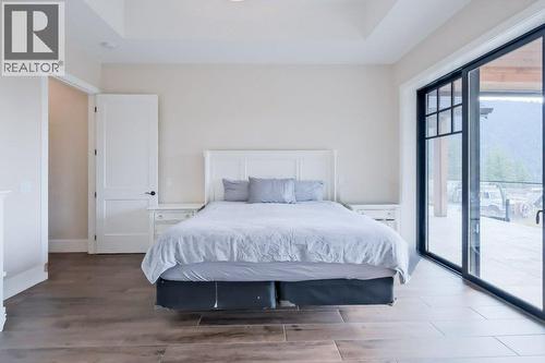 7839 Falcon Ridge Crescent, Kelowna, BC - Indoor Photo Showing Bedroom