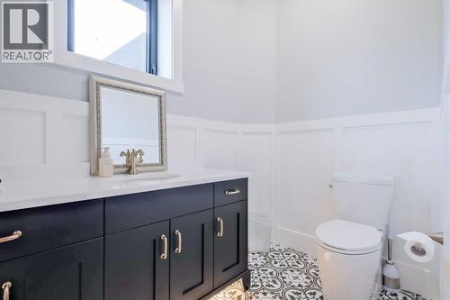 7839 Falcon Ridge Crescent, Kelowna, BC - Indoor Photo Showing Bathroom