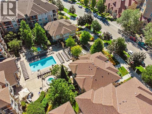 1075 Sunset Drive Unit# 1404, Kelowna, BC - Outdoor With In Ground Pool