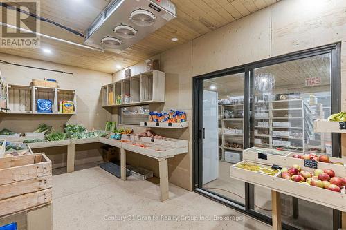 WALK IN FRIDGE - 9734 Highway 118 W, Algonquin Highlands (Stanhope), ON 