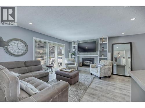 52 Harbour Key Drive, Osoyoos, BC - Indoor Photo Showing Living Room With Fireplace