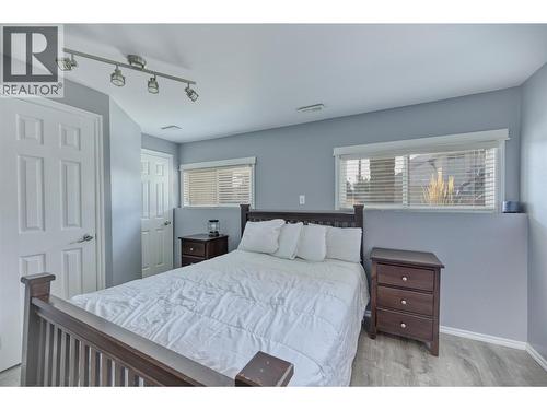 52 Harbour Key Drive, Osoyoos, BC - Indoor Photo Showing Bedroom