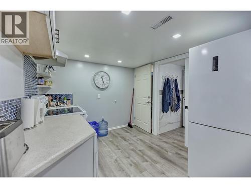52 Harbour Key Drive, Osoyoos, BC - Indoor Photo Showing Laundry Room