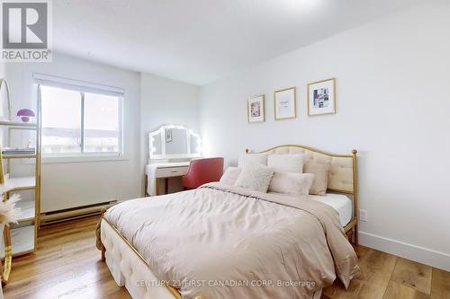 319 - 735 Deveron Crescent, London South (South T), ON - Indoor Photo Showing Bedroom