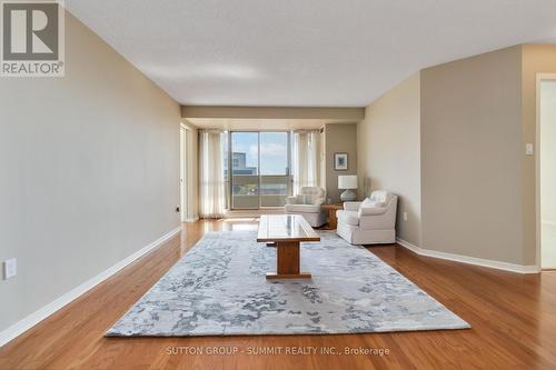 807 - 1201 North Shore Boulevard E, Burlington, ON - Indoor