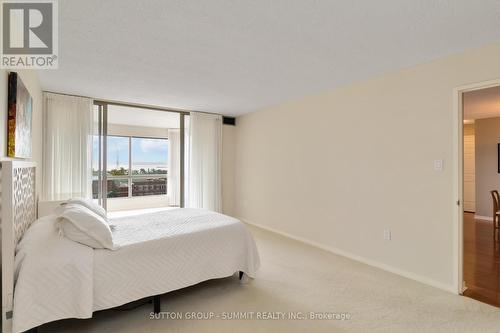 807 - 1201 North Shore Boulevard E, Burlington, ON - Indoor Photo Showing Bedroom