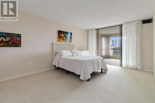 807 - 1201 North Shore Boulevard E, Burlington, ON - Indoor Photo Showing Bedroom