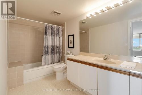 807 - 1201 North Shore Boulevard E, Burlington, ON - Indoor Photo Showing Bathroom