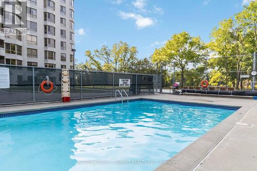 807 - 1201 North Shore Boulevard E, Burlington, ON - Outdoor With In Ground Pool