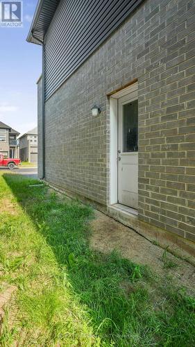 28 Mclaughlin Street, Welland, ON - Outdoor